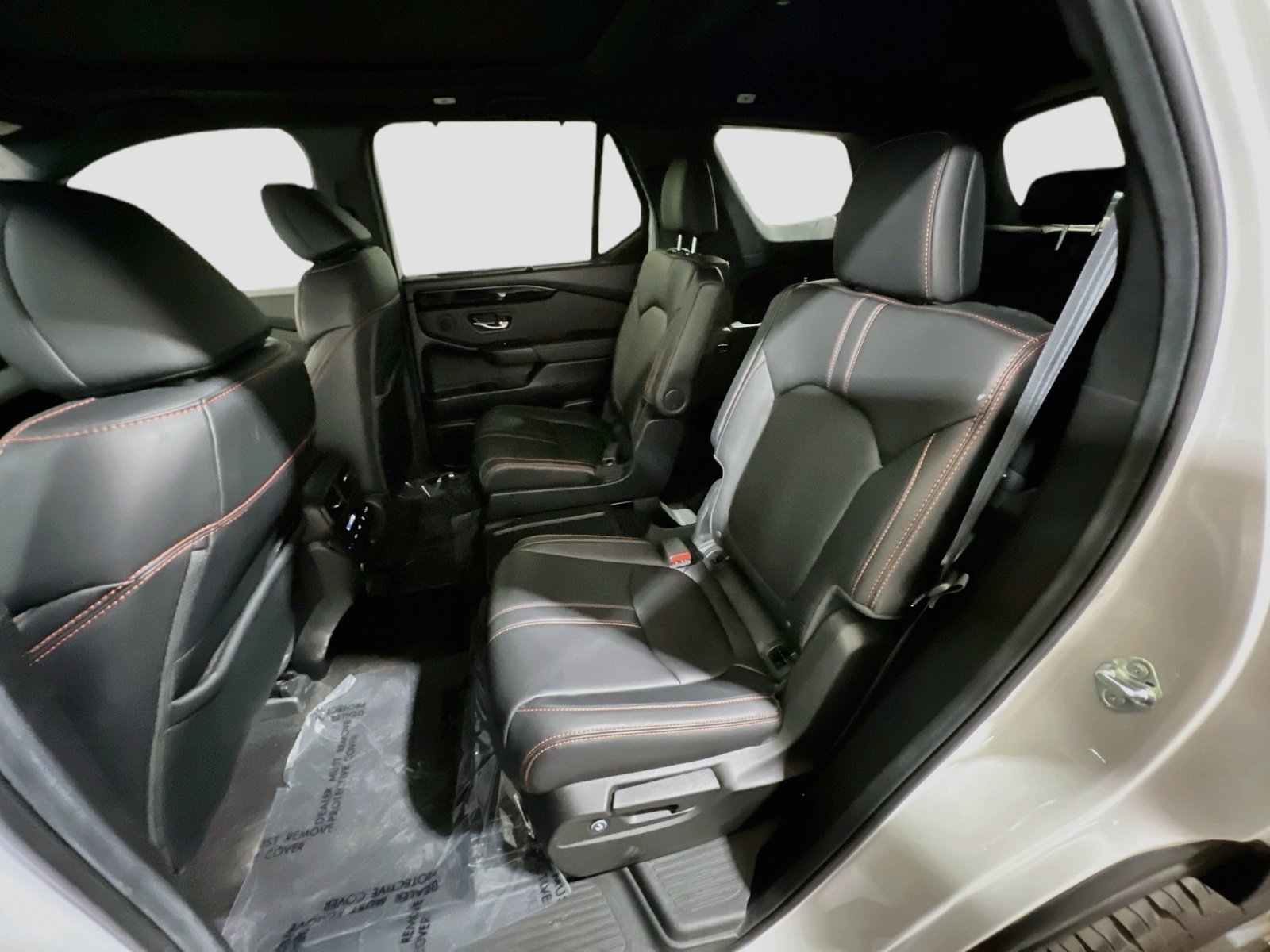 Used 2025 Honda Pilot TrailSport image 18
