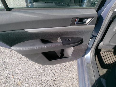 Used 2013 Subaru Legacy 2.5i Premium image 19