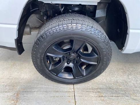 Used 2023 RAM 1500 Big Horn AWD/4WD image 14