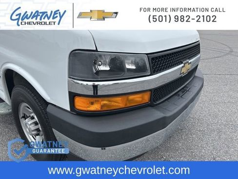 Used 2023 Chevrolet Express 2500 w/ Driver Convenience Package image 10