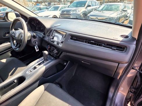 Used 2019 Honda HR-V LX image 39
