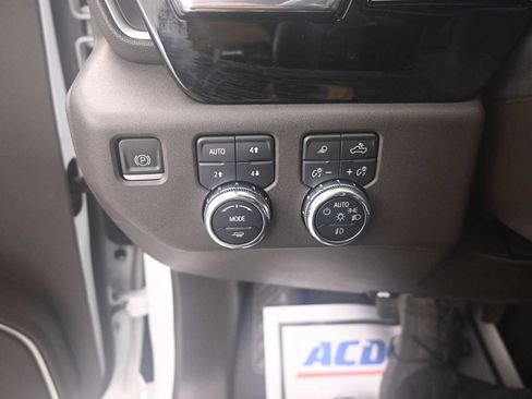 Used 2023 GMC Sierra 1500 SLT w/ SLT Premium Package image 15