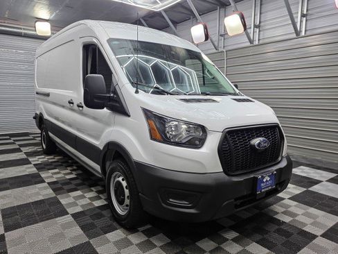 Used 2024 Ford Transit 250 148 Medium Roof RWD image 3