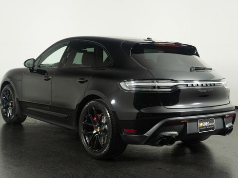 Used 2023 Porsche Macan GTS w/ GTS Sport Package image 14