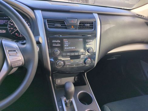 Used 2015 Nissan Altima 2.5 S w/ Power Driver Seat Package image 26