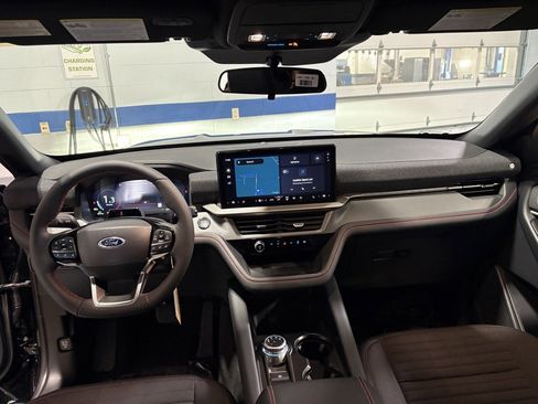 New 2026 Ford Explorer ST-Line image 15