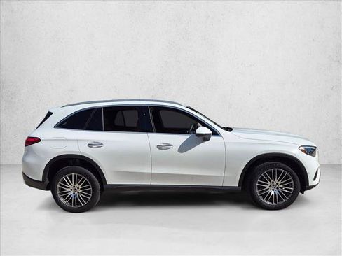 Certified 2026 Mercedes-Benz GLC 300 image 4