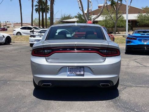 Used 2023 Dodge Charger SXT RWD image 5