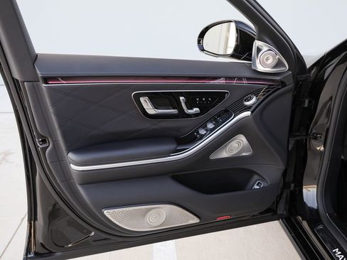 Used 2022 Mercedes-Benz Maybach S 580 4MATIC image 17