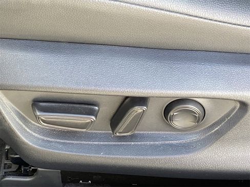 Used 2026 Toyota Camry XLE image 22