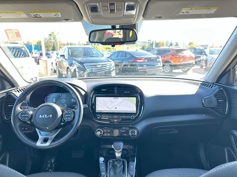 Used 2023 Kia Soul EX image 20