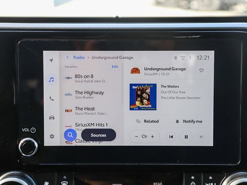 Certified 2025 Toyota Highlander XLE image 15