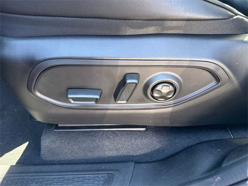 New 2025 Jeep Grand Cherokee Altitude image 13