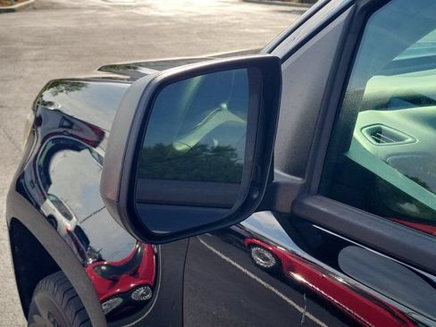 Used 2018 Chevrolet Colorado 2WD Extended Cab image 29