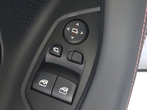 Used 2025 BMW 230i Coupe w/ M Sport Package image 6