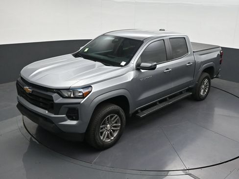 Used 2023 Chevrolet Colorado LT w/ LT Convenience Package RWD image 16
