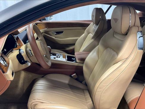 Used 2022 Bentley Continental GT image 8