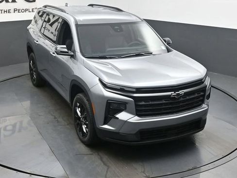 New 2026 Chevrolet Traverse LT w/ Midnight/Sport Edition image 26