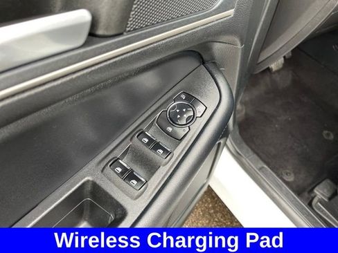 Used 2023 Ford Edge SEL w/ Convenience Package image 11