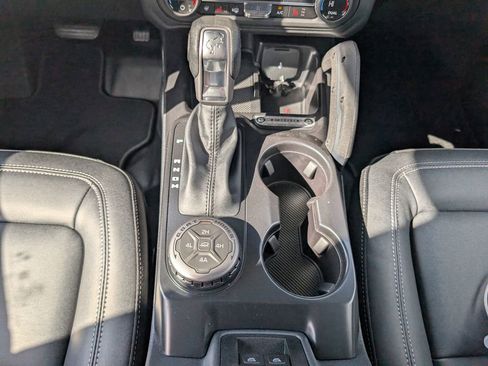 New 2026 Ford Bronco Badlands AWD/4WD image 16