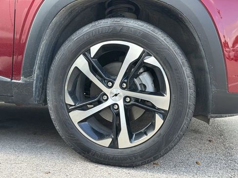Used 2025 Chevrolet Trax RS w/ Driver Confidence Package FWD image 6