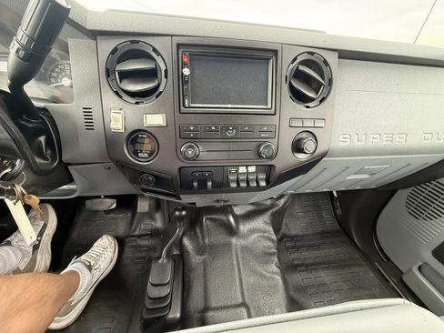 Used 2014 Ford F350 XL w/ Power Equipment Group AWD/4WD image 11