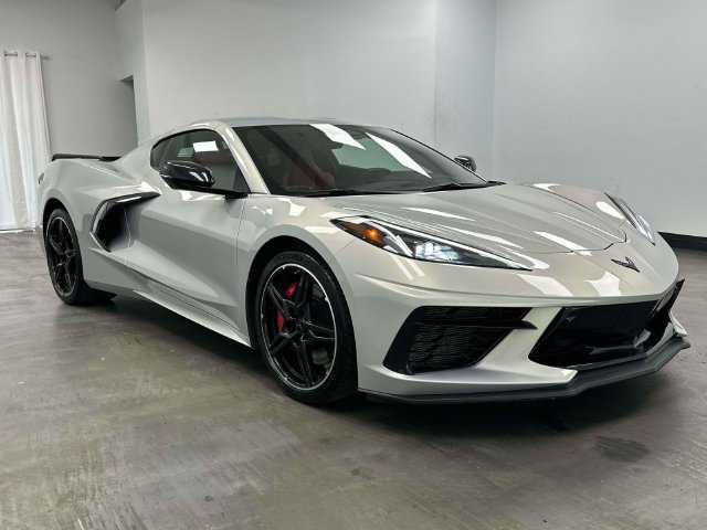 Used 2024 Chevrolet Corvette Stingray Preferred Cpe w/ Z51 Performance Package RWD image 6