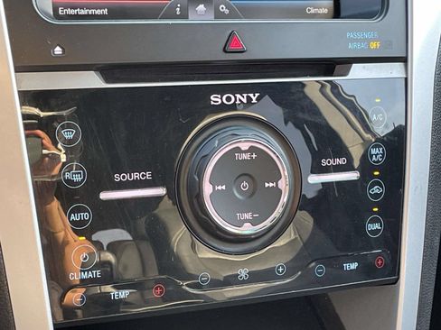 Used 2014 Ford Explorer Sport w/ Equipment Group 401A AWD/4WD image 27