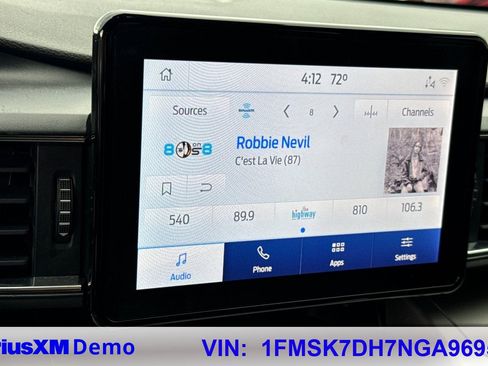 Used 2022 Ford Explorer XLT w/ Equipment Group 202A image 40