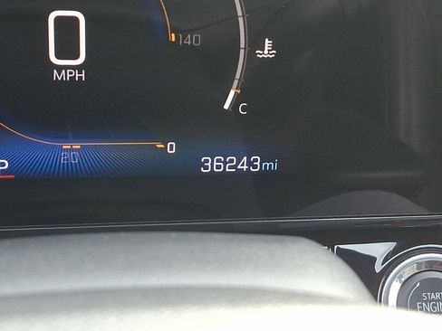 Used 2024 Chevrolet Trax RS w/ Sunroof Package image 22