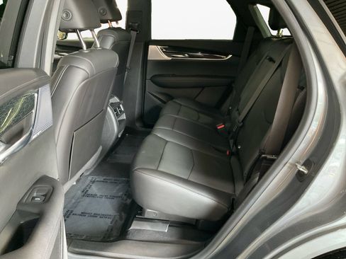 Used 2021 Cadillac XT5 Premium Luxury AWD/4WD image 13