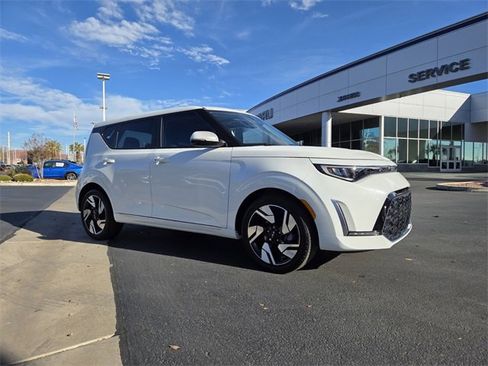 Used 2025 Kia Soul GT-Line w/ GT-Line Technology Package image 2