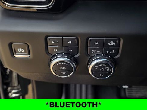 Used 2024 GMC Sierra 1500 AT4X image 18