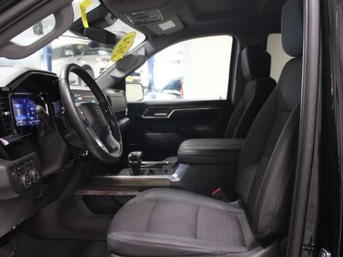 Used 2024 Chevrolet Silverado 1500 RST AWD/4WD image 19