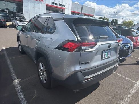 Certified 2021 Toyota RAV4 XLE w/ Carpet Mat Package (TMS) FWD image 7
