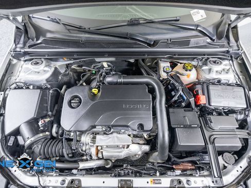 Used 2022 Chevrolet Malibu LT FWD image 48