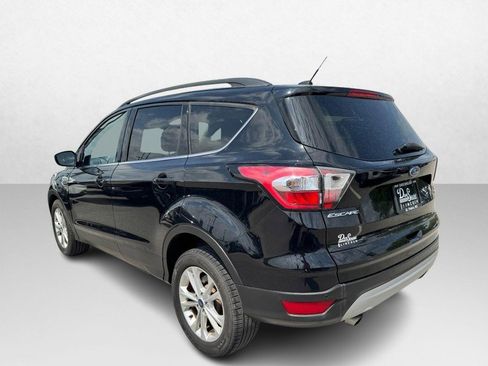 Used 2017 Ford Escape SE w/ Equipment Group 201A FWD image 7