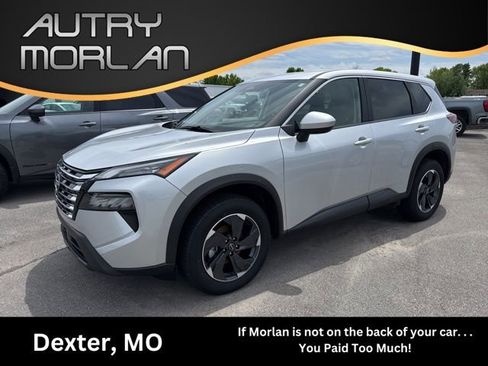 Used 2025 Nissan Rogue SV AWD/4WD image 1