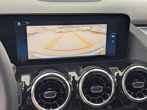 Used 2026 Mercedes-Benz GLA 250 image 12