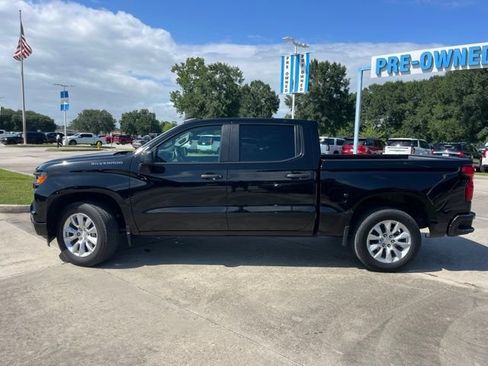 Used 2023 Chevrolet Silverado 1500 Custom RWD image 3