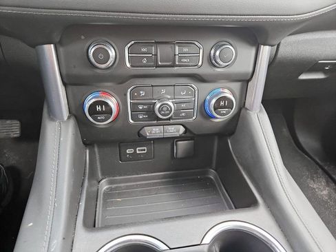 Used 2024 GMC Yukon SLE AWD/4WD image 24