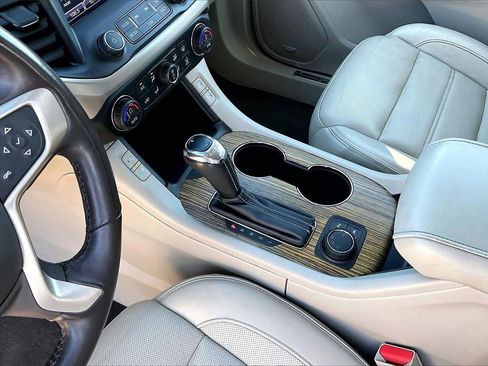 Used 2019 GMC Acadia Denali w/ Technology Package image 15