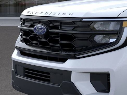 New 2025 Ford Expedition Max Active image 17