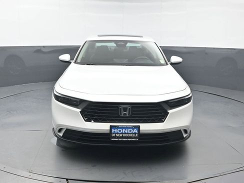 Certified 2023 Honda Accord EX image 5