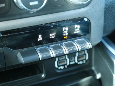 Used 2020 RAM 1500 Big Horn image 39