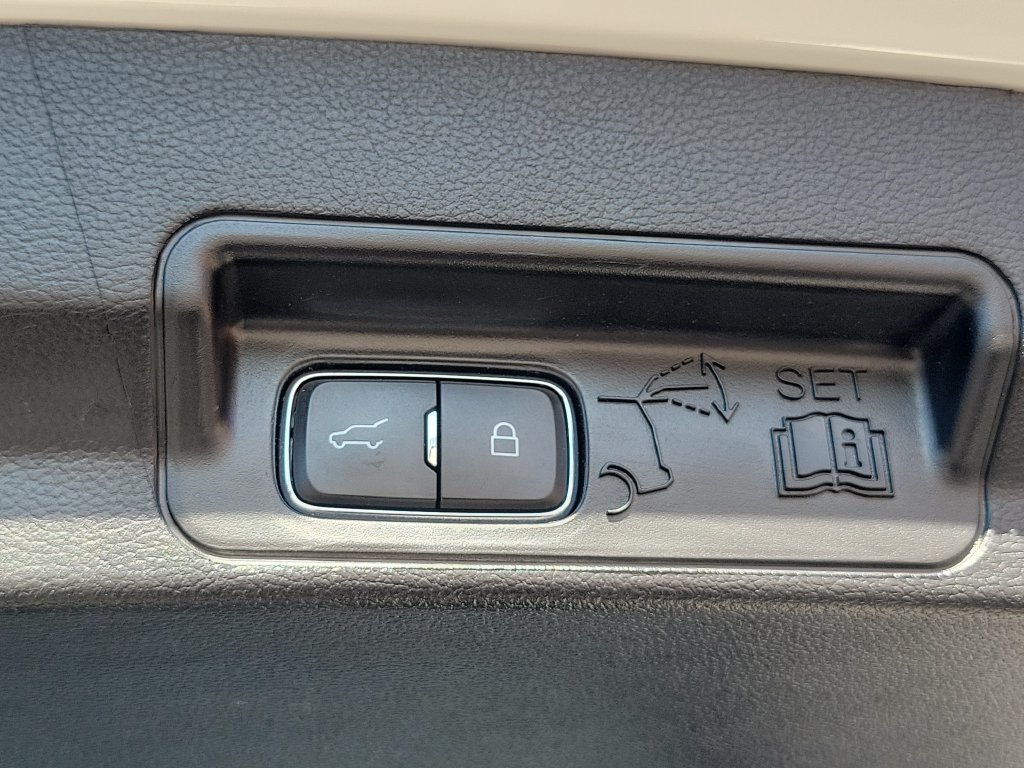 Used 2021 Ford Explorer ST w/ Equipment Group 401A AWD/4WD image 29