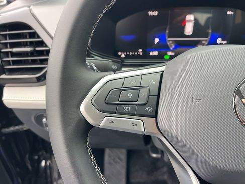 New 2026 Volkswagen Taos S image 13