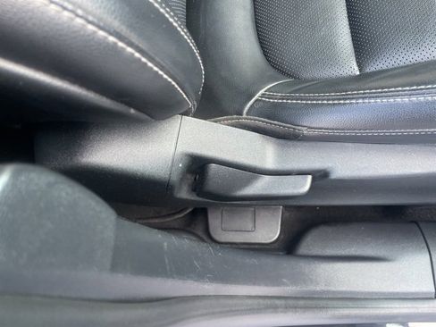 Used 2020 Ford Escape SEL image 43