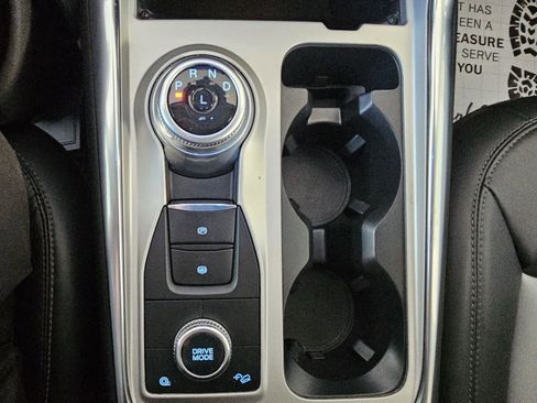 Used 2022 Ford Explorer XLT w/ Equipment Group 202A image 25