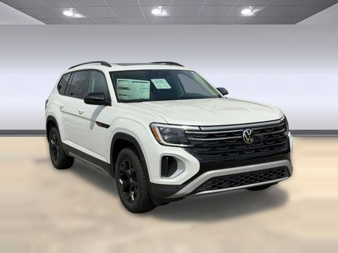 New 2026 Volkswagen Atlas Peak Edition AWD/4WD image 7